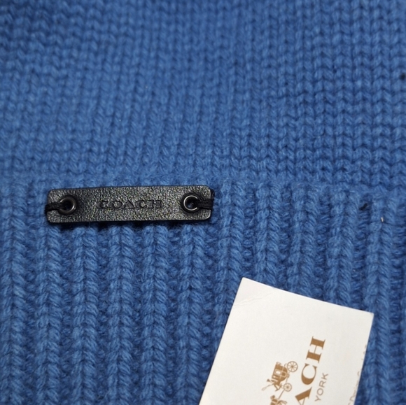 New Coach Sheepskin Pom Hat Peacock Womans One Size - Picture 2 of 3